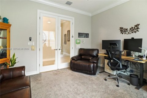 House in Parkland, Florida 2 bedrooms, 219.81 sq.m. № 2325405 - photo 28