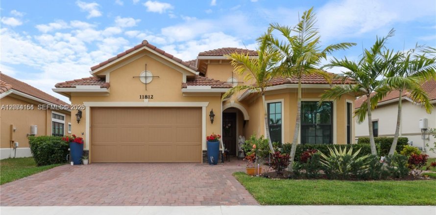 House in Parkland, Florida 2 bedrooms, 219.81 sq.m. № 2325405