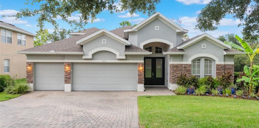 House in Winter Garden, Florida 5 bedrooms, 292.83 sq.m. № 1919702