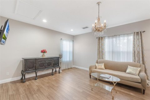 Casa en venta en Winter Garden, Florida, 5 dormitorios, 292.83 m2 № 1919702 - foto 19