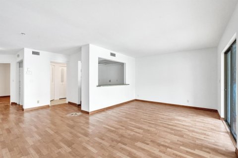 Condo in North Palm Beach, Florida, 1 bedroom  № 2186593 - photo 13