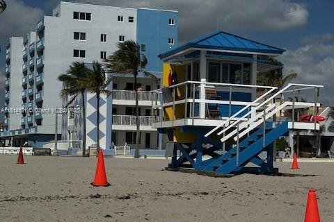Condominio en venta en Hollywood, Florida, 1 dormitorio, 69.68 m2 № 1960029 - foto 30