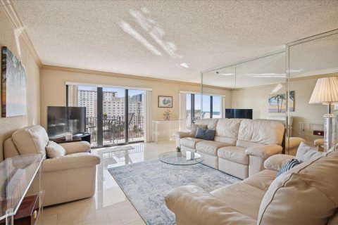Condo in Hollywood, Florida, 2 bedrooms  № 2183156 - photo 3