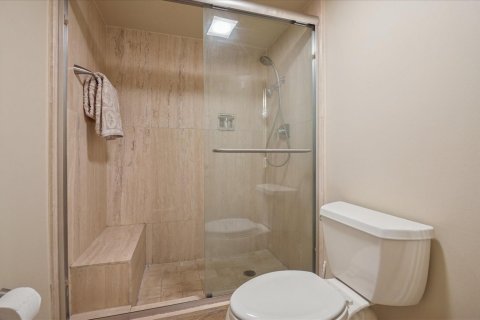 Condo in Hollywood, Florida, 2 bedrooms  № 2183156 - photo 13