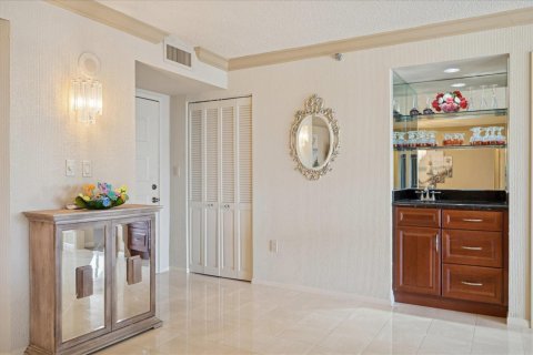 Condo in Hollywood, Florida, 2 bedrooms  № 2183156 - photo 6