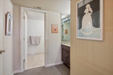 Condo in Hollywood, Florida, 2 bedrooms  № 2183156 - photo 15