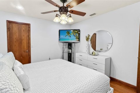 Villa ou maison à vendre à Bradenton, Floride: 5 chambres, 278.8 m2 № 1591942 - photo 20