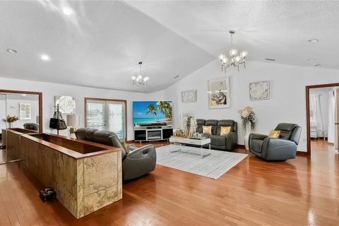Villa ou maison à vendre à Bradenton, Floride: 5 chambres, 278.8 m2 № 1591942 - photo 5