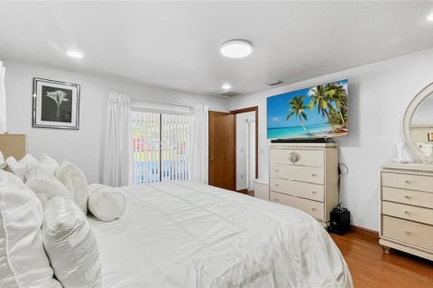 Villa ou maison à vendre à Bradenton, Floride: 5 chambres, 278.8 m2 № 1591942 - photo 12