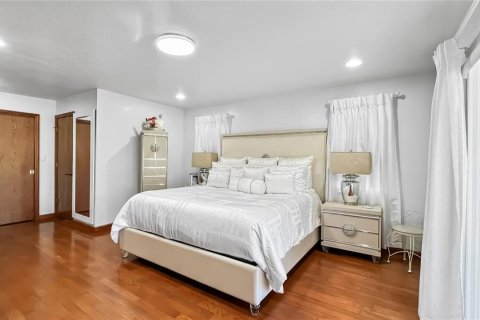 Villa ou maison à vendre à Bradenton, Floride: 5 chambres, 278.8 m2 № 1591942 - photo 10