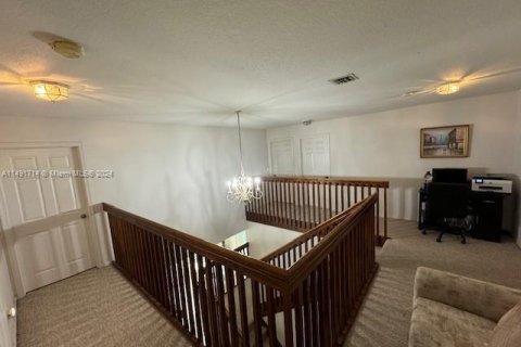 Villa ou maison à vendre à Miramar, Floride: 5 chambres, 362.41 m2 № 2175515 - photo 5