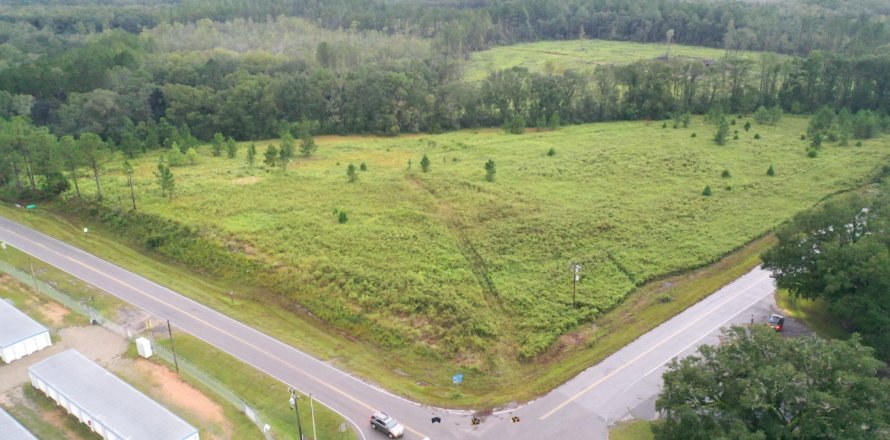 Terreno en Caryville, Florida № 558960