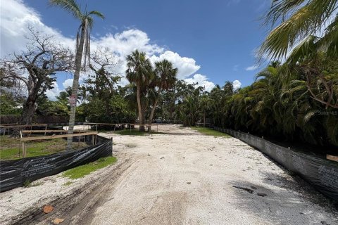 House in Sarasota, Florida 6 bedrooms, 443.05 sq.m. № 1846910 - photo 22