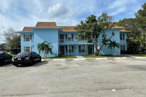 Copropriété à louer à West Palm Beach, Floride: 1 chambre, 55.74 m2 № 1990759 - photo 1