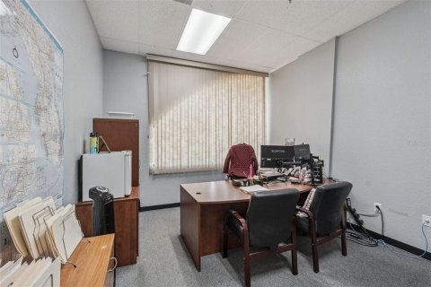 Immobilier commercial à louer à Orlando, Floride: 380.81 m2 № 2431910 - photo 7