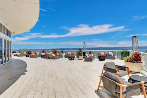Condominio en venta en Fort Lauderdale, Florida, 2 dormitorios, 112.78 m2 № 1758496 - foto 4