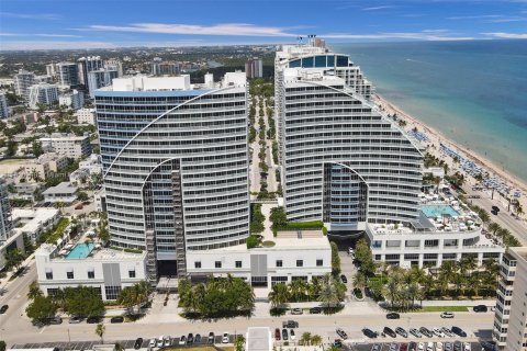 Condominio en venta en Fort Lauderdale, Florida, 2 dormitorios, 112.78 m2 № 1758496 - foto 1