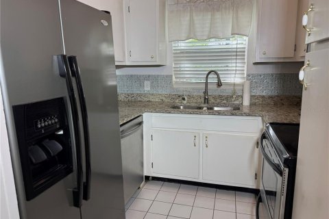 Condominio en venta en Clearwater, Florida, 2 dormitorios, 89.93 m2 № 1870799 - foto 8