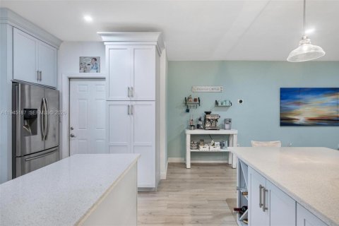 Casa en venta en Homestead, Florida, 4 dormitorios, 251.49 m2 № 2002234 - foto 26