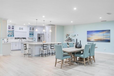 Casa en venta en Homestead, Florida, 4 dormitorios, 251.49 m2 № 2002234 - foto 17