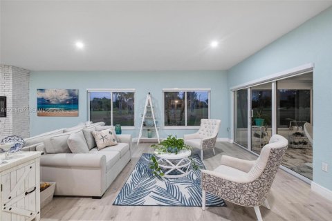 Casa en venta en Homestead, Florida, 4 dormitorios, 251.49 m2 № 2002234 - foto 19