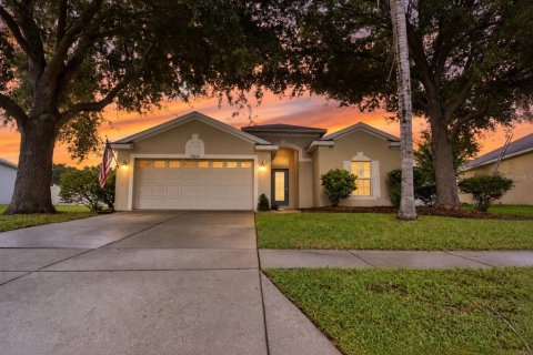 Villa ou maison à Brooksville, Floride 3 chambres, 140.75 m2 № 2375724