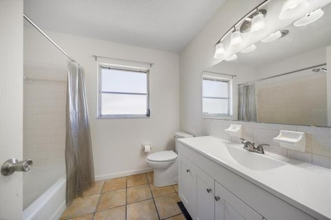 Villa ou maison à vendre à Venice, Floride: 3 chambres, 147.16 m2 № 2302488 - photo 19
