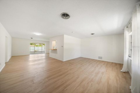 Villa ou maison à vendre à Venice, Floride: 3 chambres, 147.16 m2 № 2302488 - photo 15