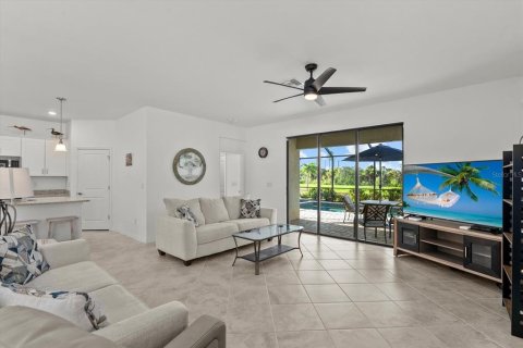 Casa en venta en Port Charlotte, Florida, 4 dormitorios, 188.68 m2 № 1903586 - foto 8