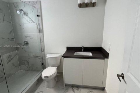 Townhouse in Miami, Florida 3 bedrooms № 1888093 - photo 21
