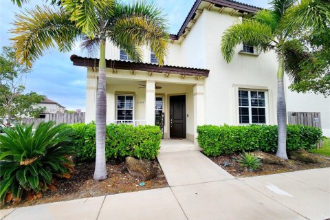 Villa ou maison à Miami, Floride 4 chambres, 210.24 m2 № 1959769