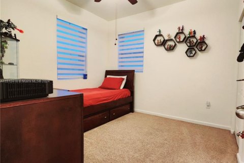 Villa ou maison à vendre à Miami, Floride: 4 chambres, 210.24 m2 № 1959769 - photo 10