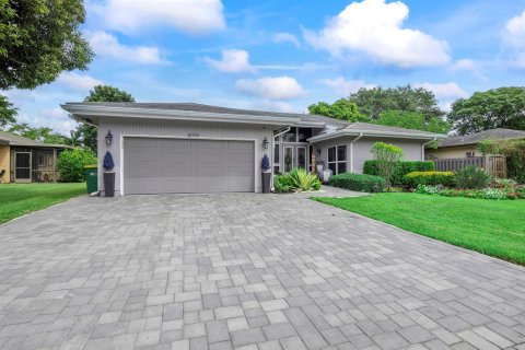 Villa ou maison à vendre à Tamarac, Floride: 2 chambres, 195.28 m2 № 2397787 - photo 4