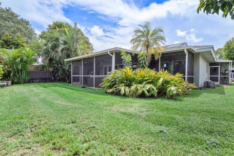 Villa ou maison à vendre à Tamarac, Floride: 2 chambres, 195.28 m2 № 2397787 - photo 29
