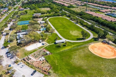 Villa ou maison à vendre à Apollo Beach, Floride: 4 chambres, 630.25 m2 № 2358243 - photo 16