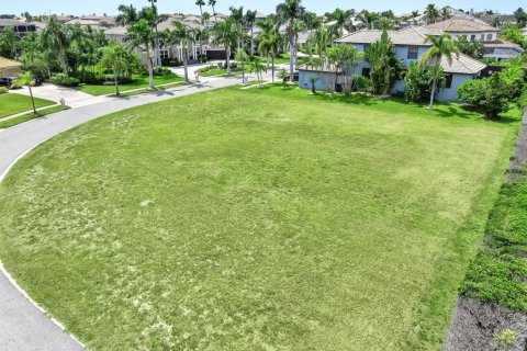 Villa ou maison à vendre à Apollo Beach, Floride: 4 chambres, 630.25 m2 № 2358243 - photo 15