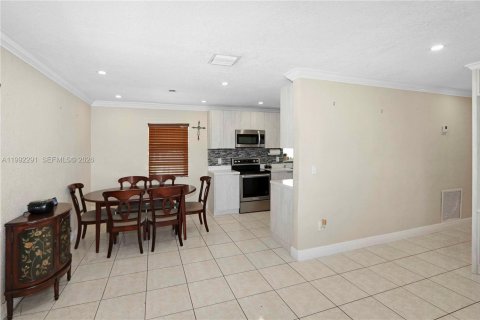 Casa en venta en Homestead, Florida, 3 dormitorios, 102.56 m2 № 2058929 - foto 11