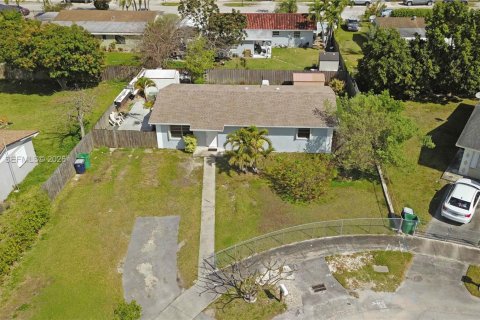 Casa en venta en Homestead, Florida, 3 dormitorios, 102.56 m2 № 2058929 - foto 3