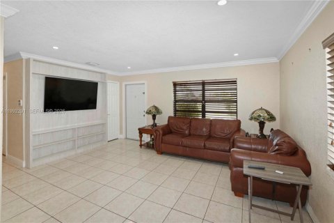 Casa en venta en Homestead, Florida, 3 dormitorios, 102.56 m2 № 2058929 - foto 9