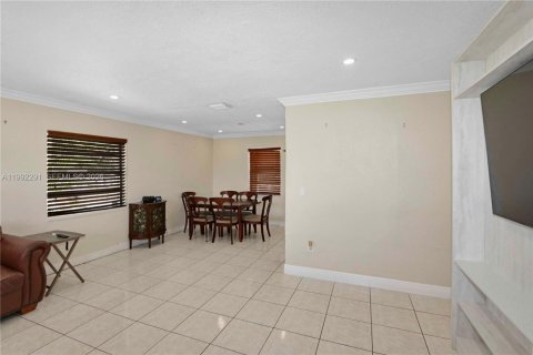 Casa en venta en Homestead, Florida, 3 dormitorios, 102.56 m2 № 2058929 - foto 10