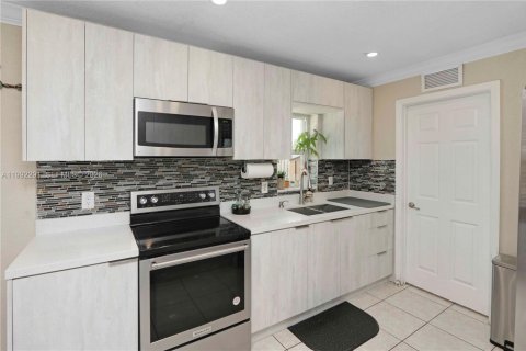 Casa en venta en Homestead, Florida, 3 dormitorios, 102.56 m2 № 2058929 - foto 15