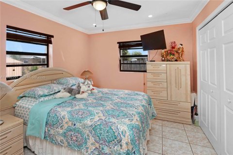 Casa en venta en Homestead, Florida, 3 dormitorios, 102.56 m2 № 2058929 - foto 25