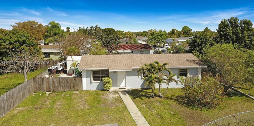 Casa en Homestead, Florida 3 dormitorios, 102.56 m2 № 2058929
