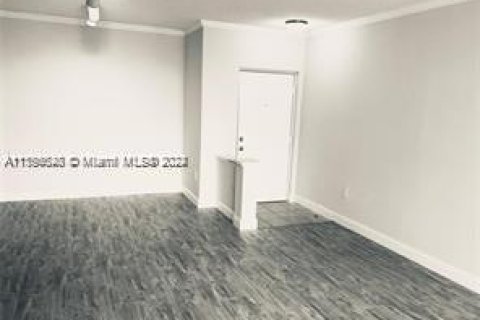 Condo in Sunny Isles Beach, Florida, 1 bedroom  № 1860836 - photo 7