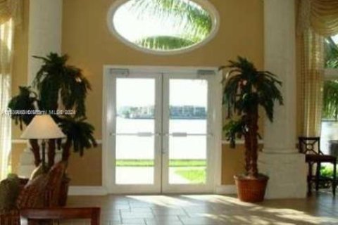 Condo in Sunny Isles Beach, Florida, 1 bedroom  № 1860836 - photo 24