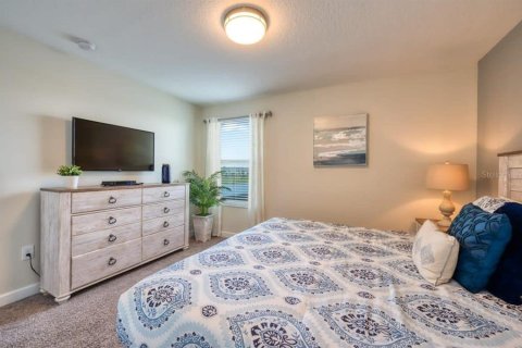 Casa en venta en Kissimmee, Florida, 6 dormitorios, 305.74 m2 № 2225973 - foto 26