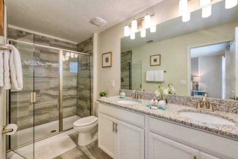 Casa en venta en Kissimmee, Florida, 6 dormitorios, 305.74 m2 № 2225973 - foto 30