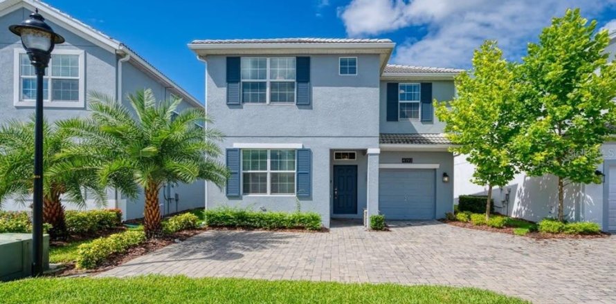 Casa en STOREY LAKE en Kissimmee, Florida 6 dormitorios, 305.74 m2 № 2225973