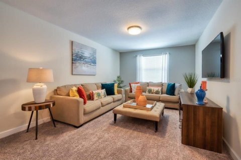 Casa en venta en Kissimmee, Florida, 6 dormitorios, 305.74 m2 № 2225973 - foto 20