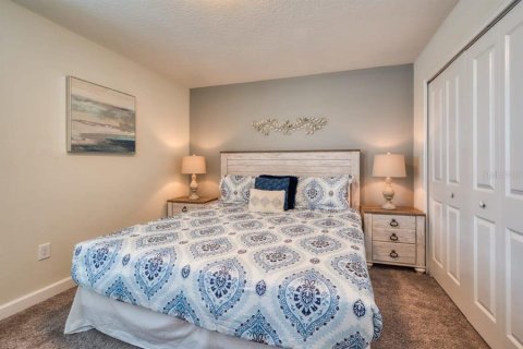 Casa en venta en Kissimmee, Florida, 6 dormitorios, 305.74 m2 № 2225973 - foto 25